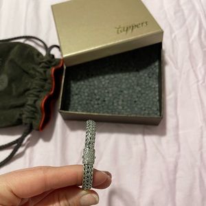 John Hardy
'Classic Chain' Diamond bracelet